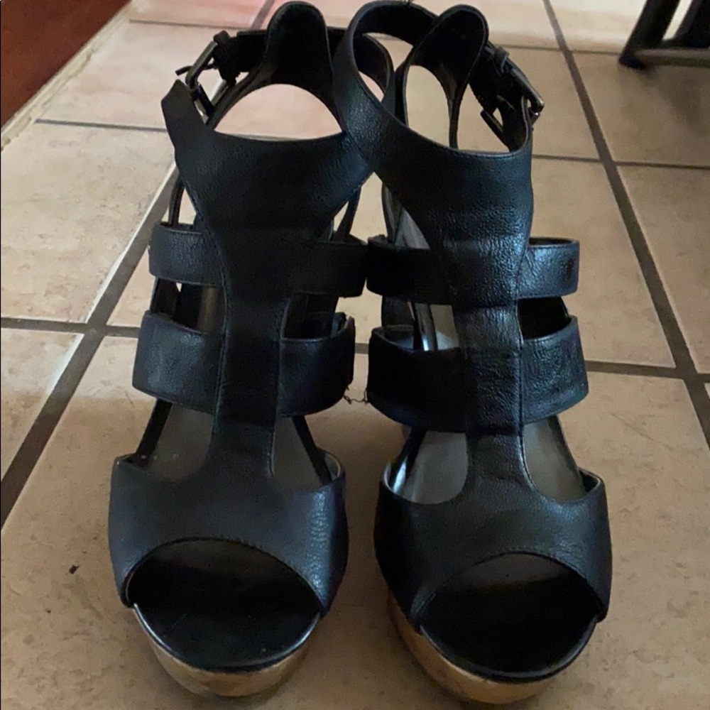 G by guess platform wedge sandal